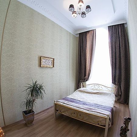 Apartment Vozle Teatra Opery I Baleta Lviv Luaran gambar